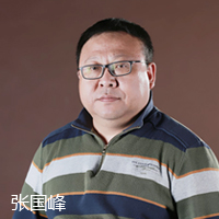 D870